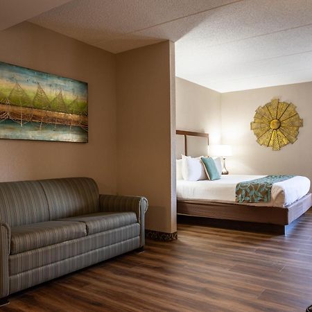 D. Hotel Suites & Spa Holyoke Dış mekan fotoğraf