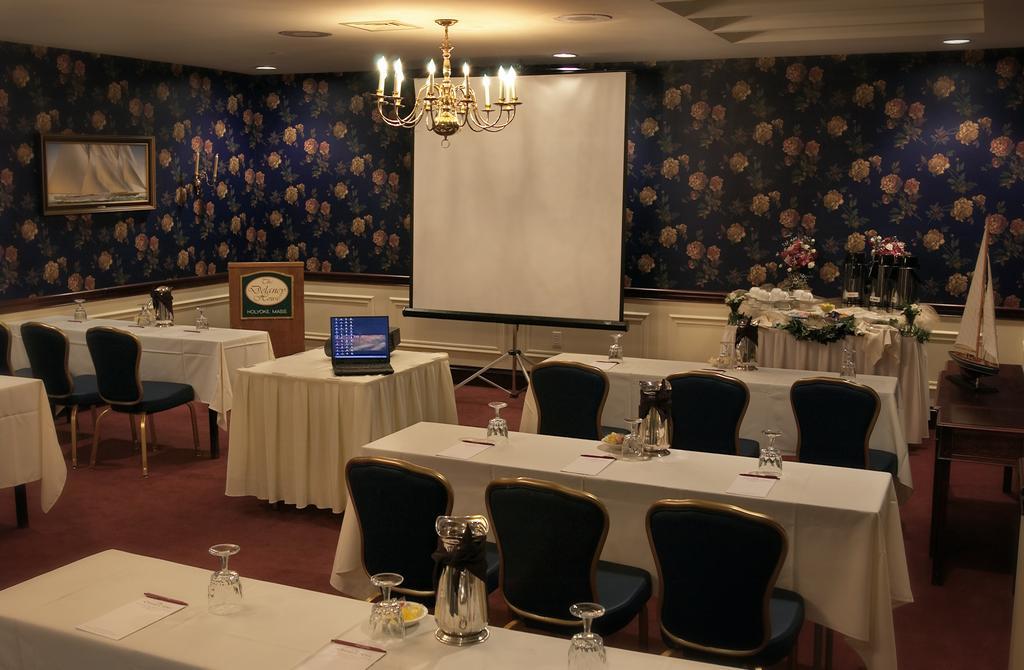 D. Hotel Suites & Spa Holyoke Dış mekan fotoğraf