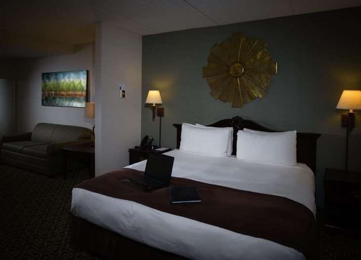 D. Hotel Suites & Spa Holyoke Oda fotoğraf