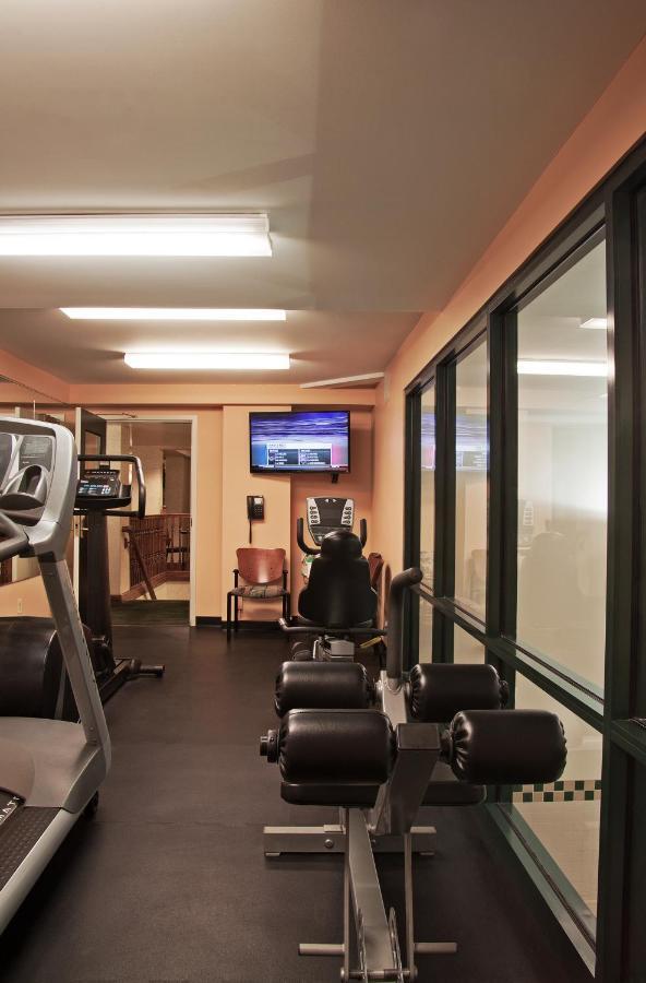 D. Hotel Suites & Spa Holyoke Dış mekan fotoğraf